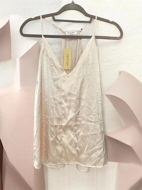 Ekouaer satin camisole V-neck top size large
